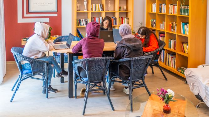 Gemütliche Gemeinschaftswohnzimmer